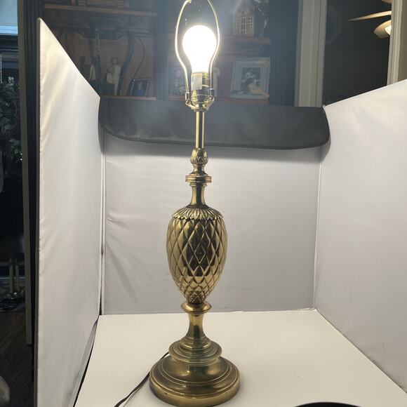 EX LARGE PINEAPPLE LAMP 1970 BRASS BRONZE MID CENTURY REGENCY HOLLYWOOD 2 Avail - Picture 2 of 16
